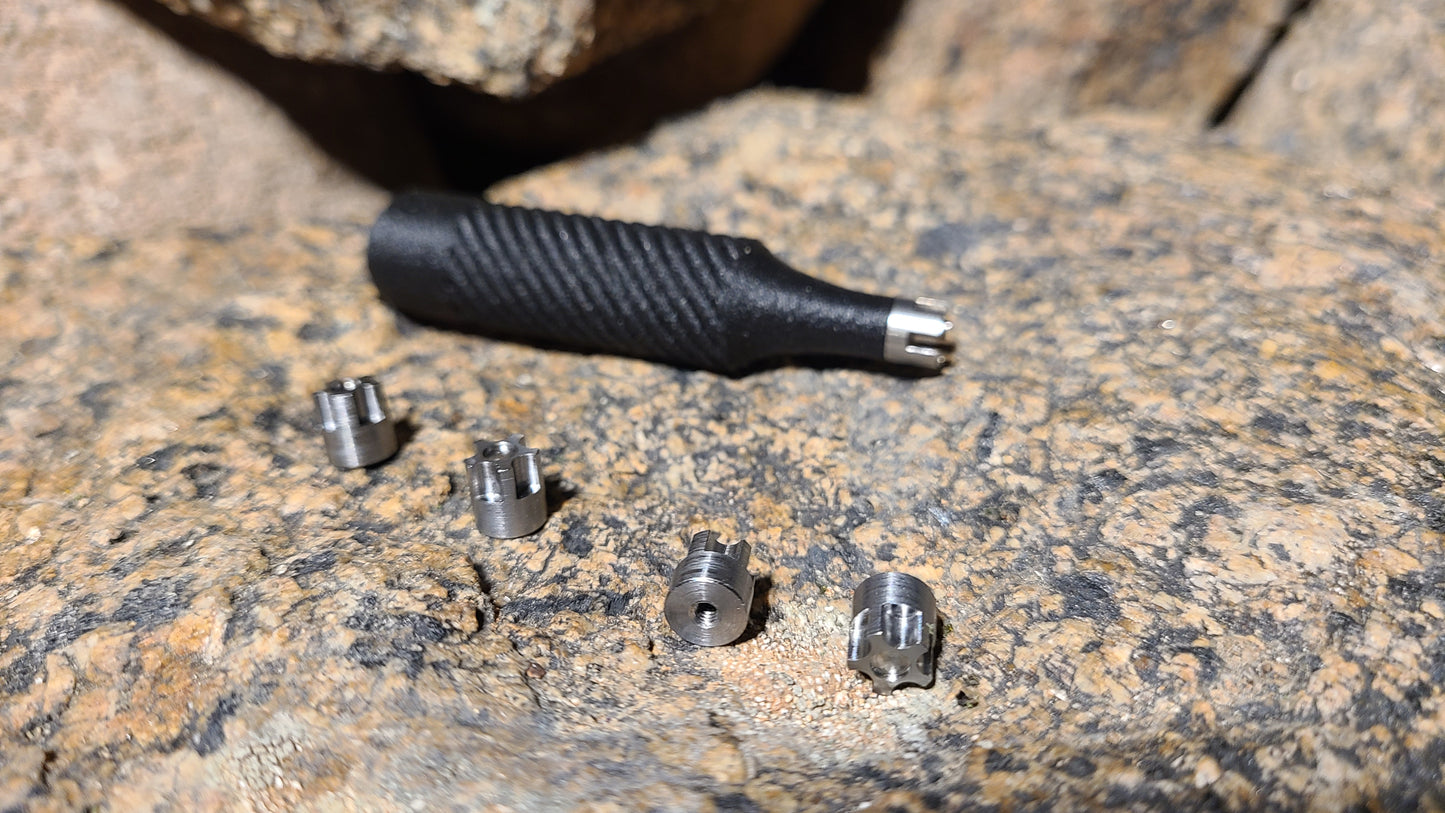 Flow Hub Caps M2 - fits Axial SCX24 - fits FCX24m