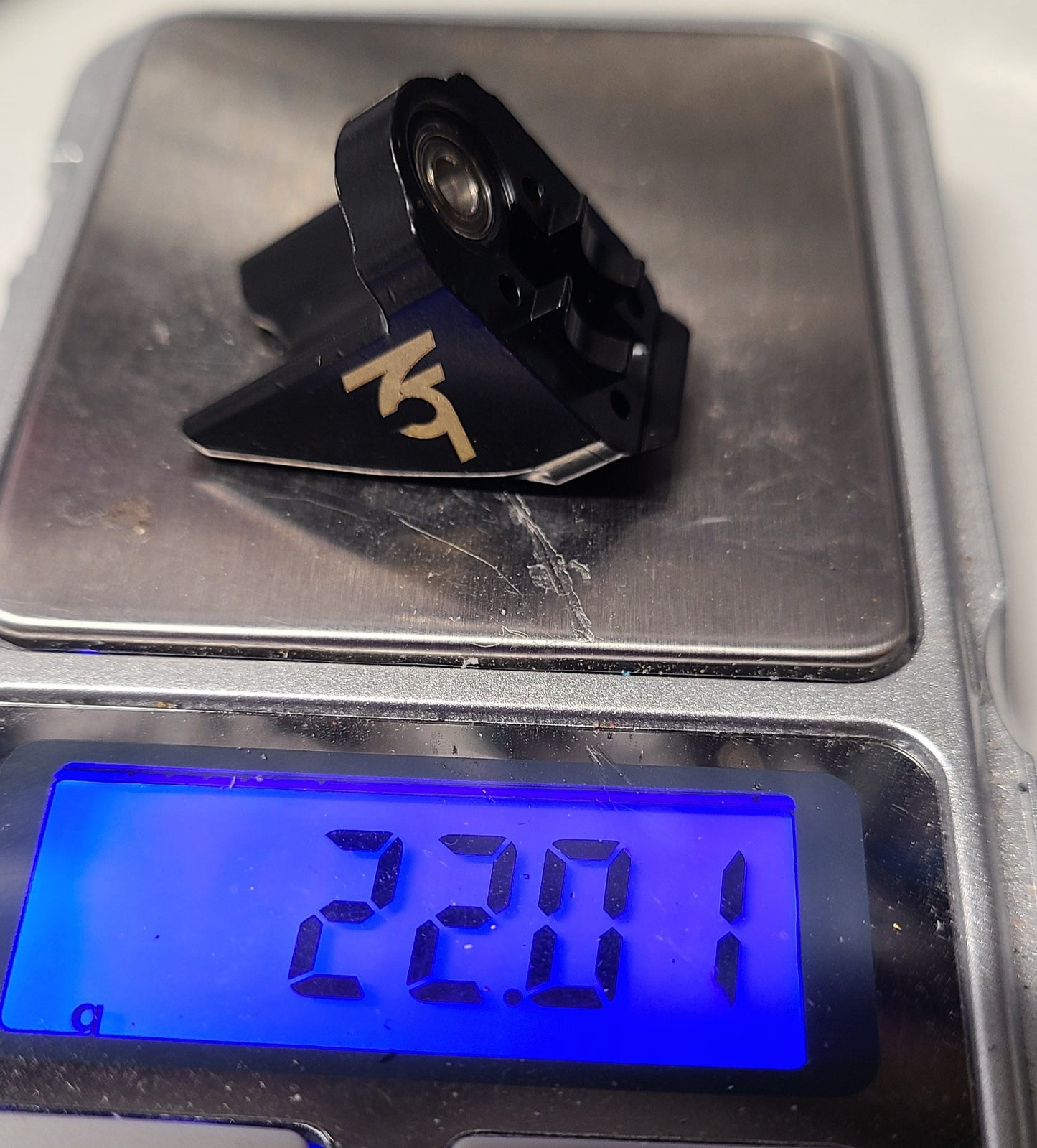 Skinny Brass weighs 22 grams