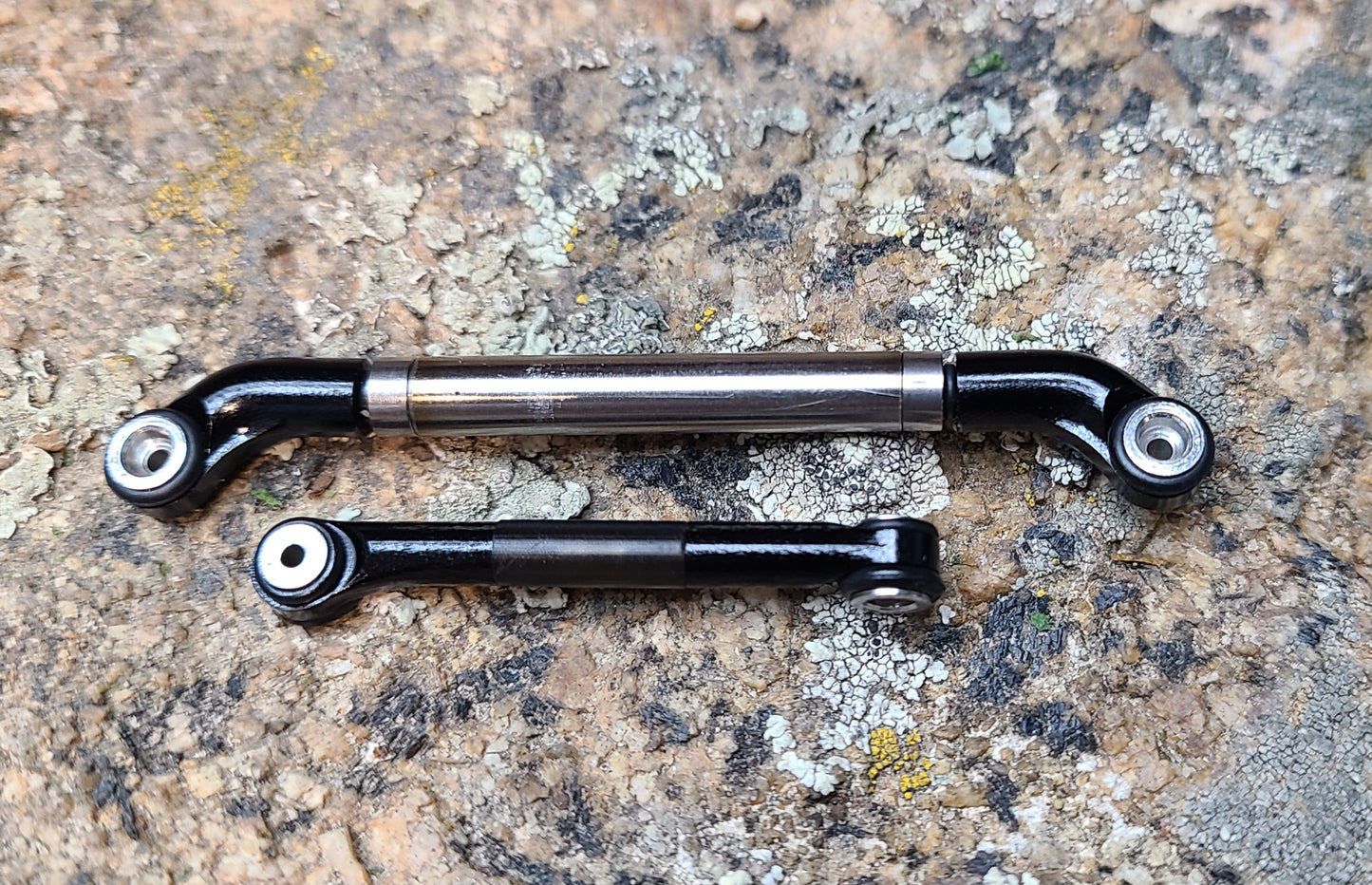 V2.1 R.S.S.L. (Rolling Steel Steering Link) fits Axial SCX24