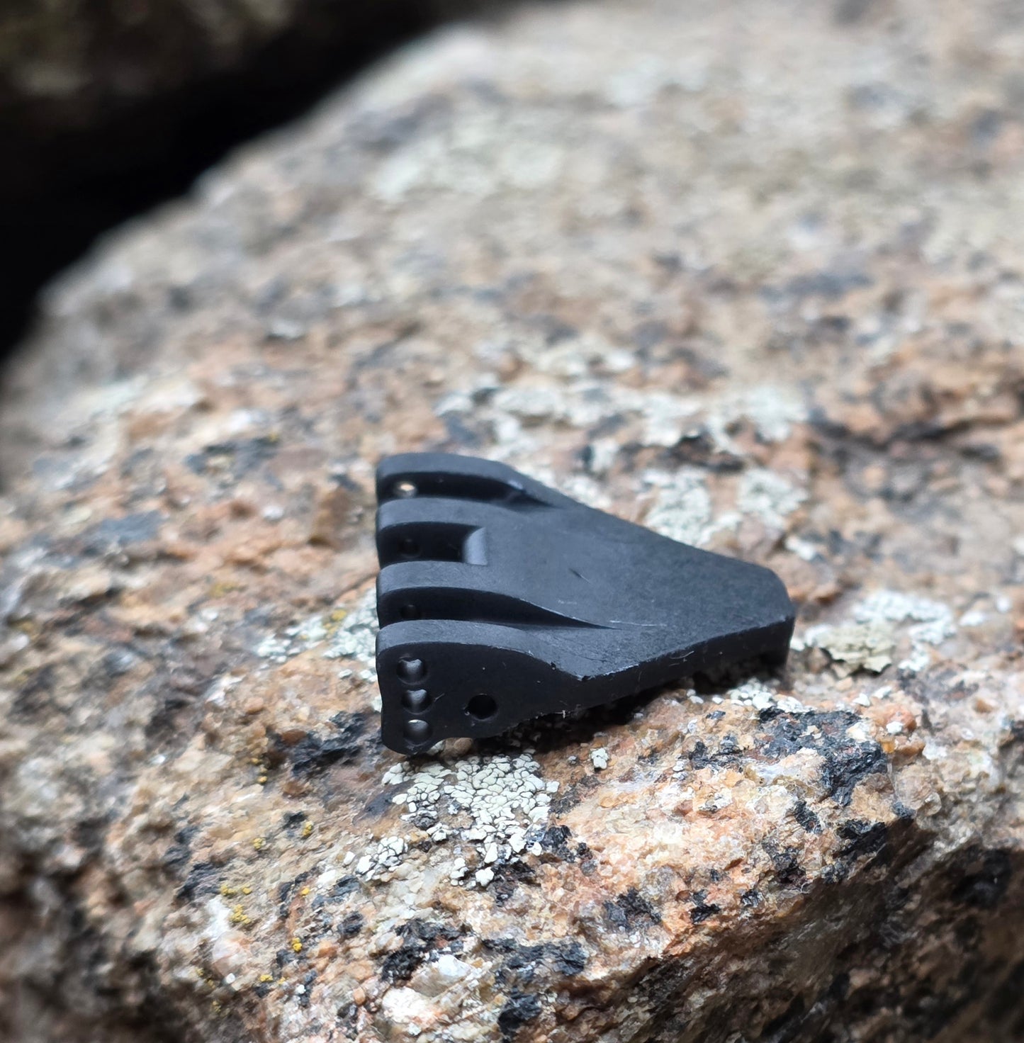 Flow Rear Link Riser - Fits Ascent 32