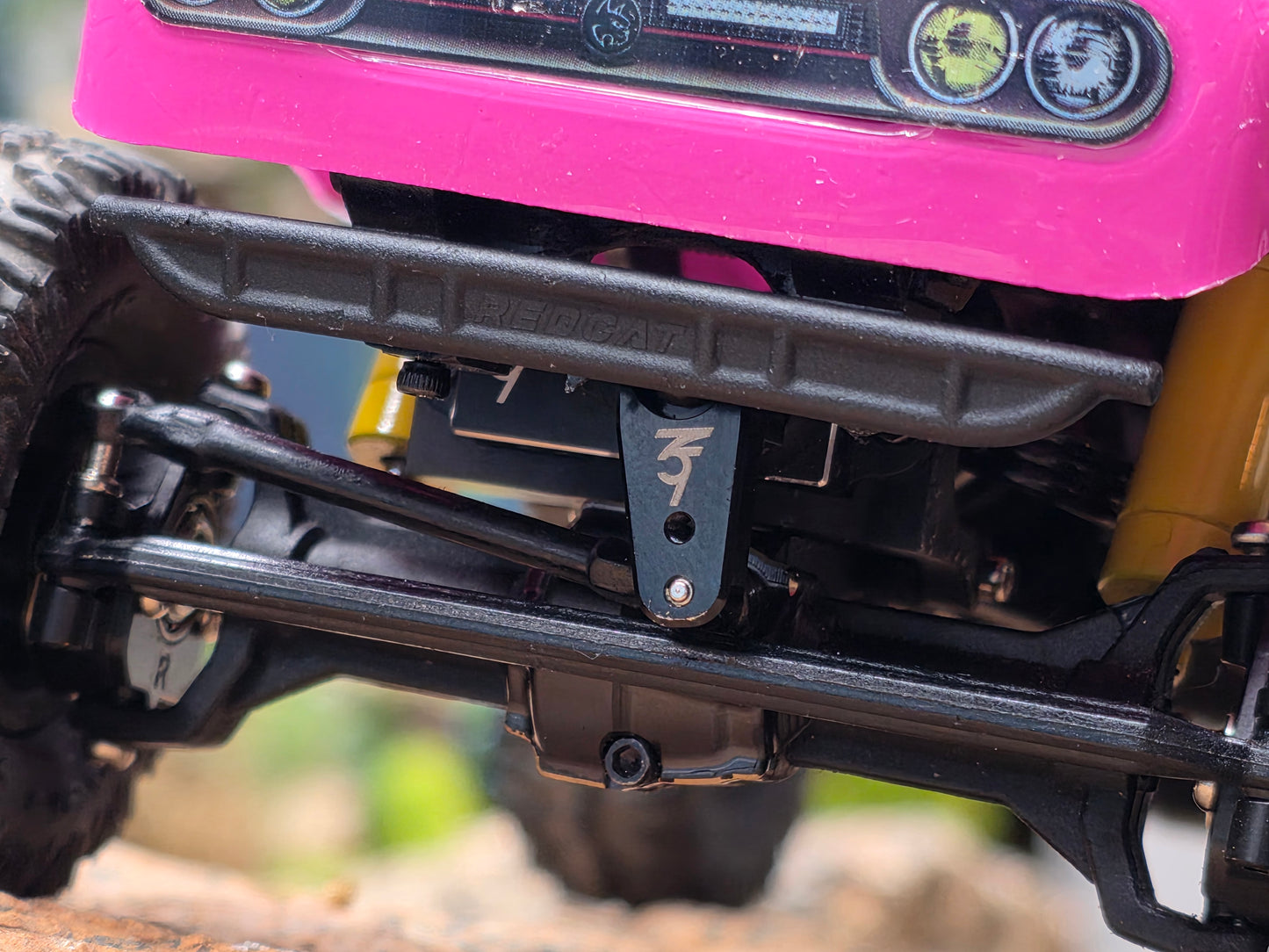 Cascade Servo Mount - Fits Redcat Ascent 32