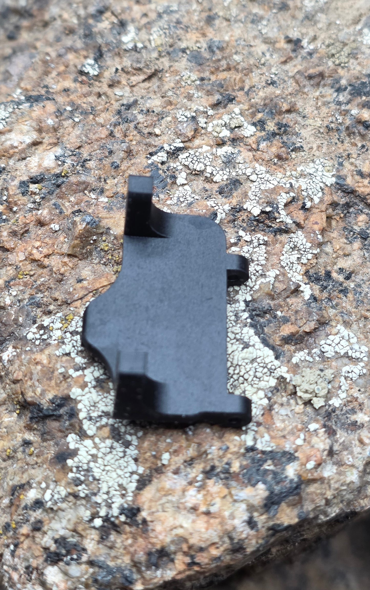 Cascade Servo Mount - Fits Redcat Ascent 32