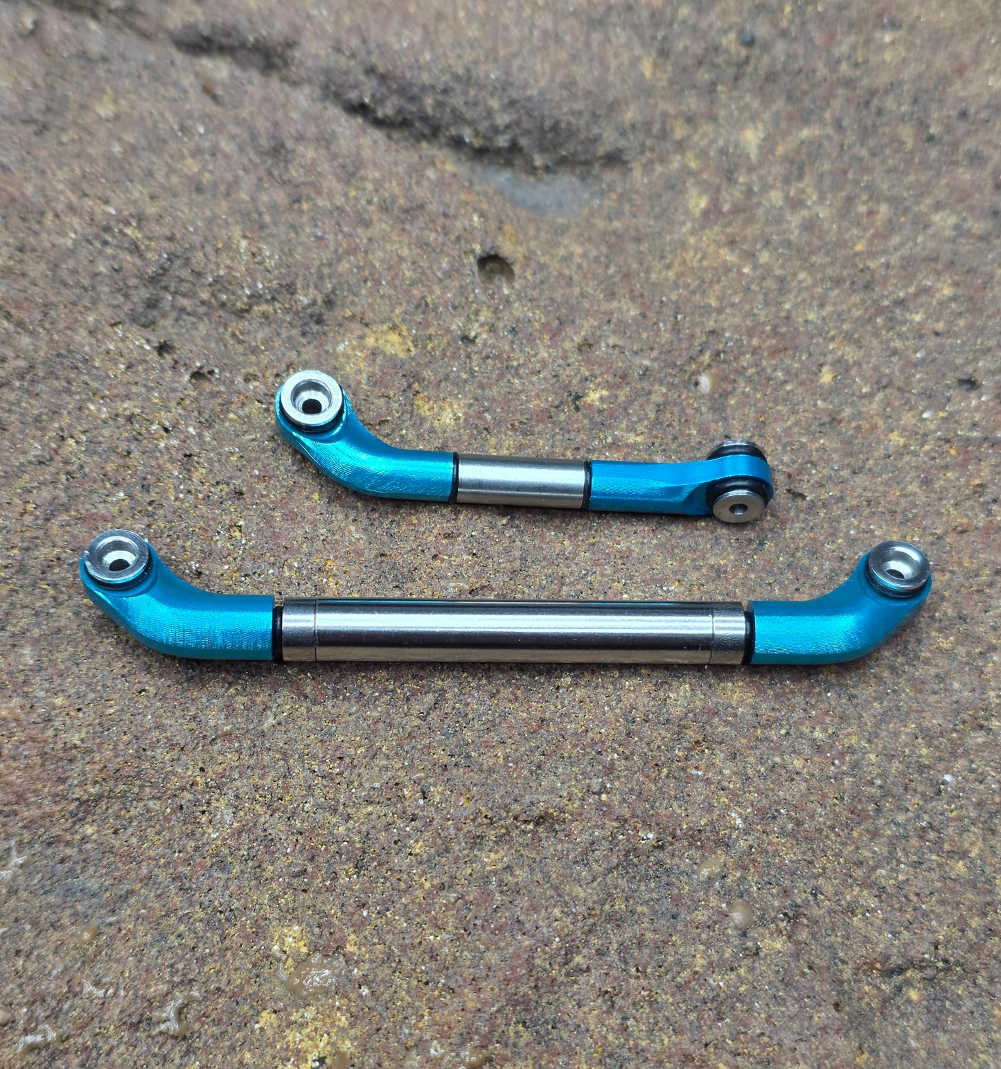 V2.1 R.S.S.L. (Rolling Steel Steering Link) fits Axial SCX24