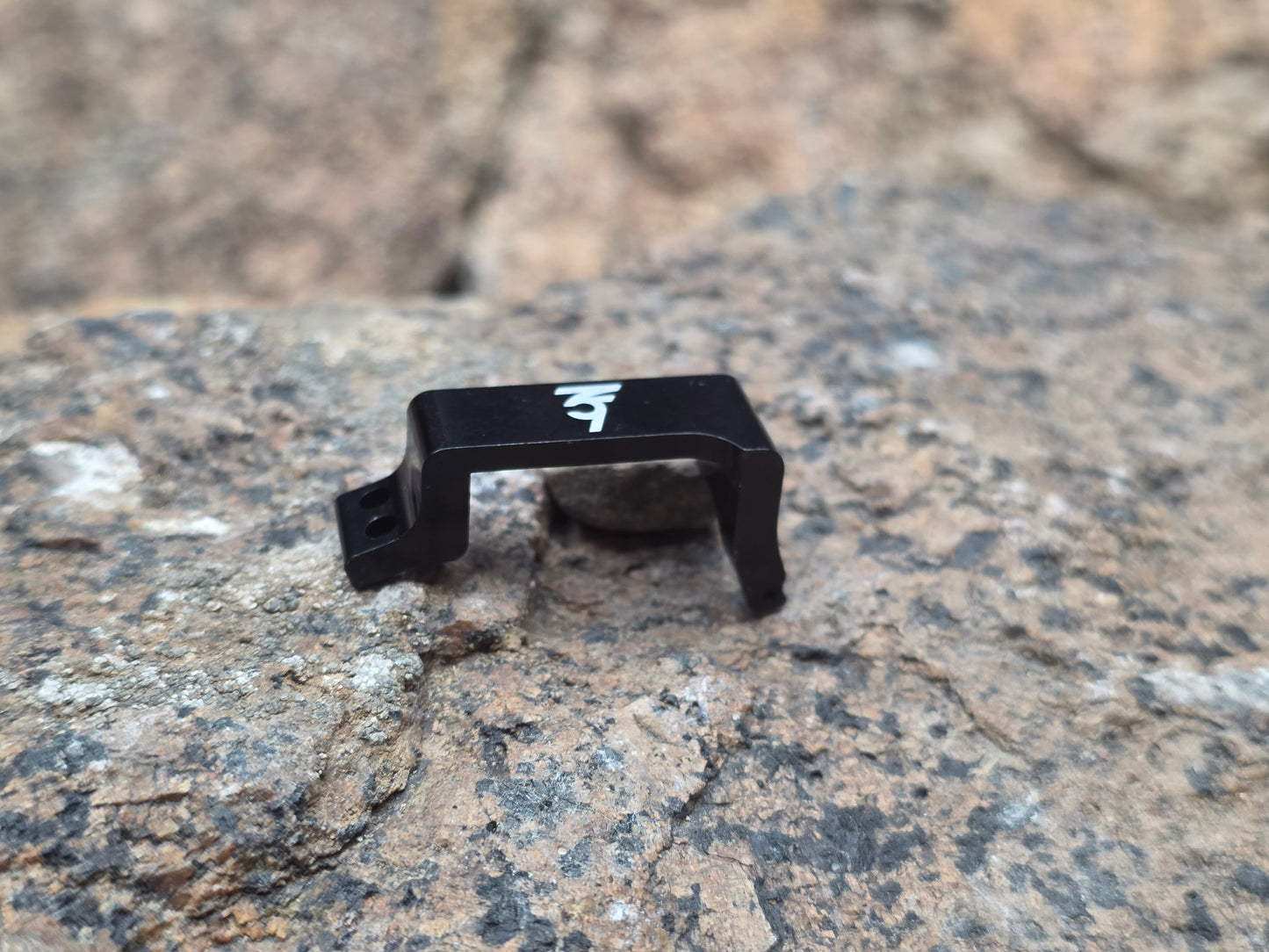 Low Flow Cascade Servo Mount for MEUS MD24 Dig Chassis
