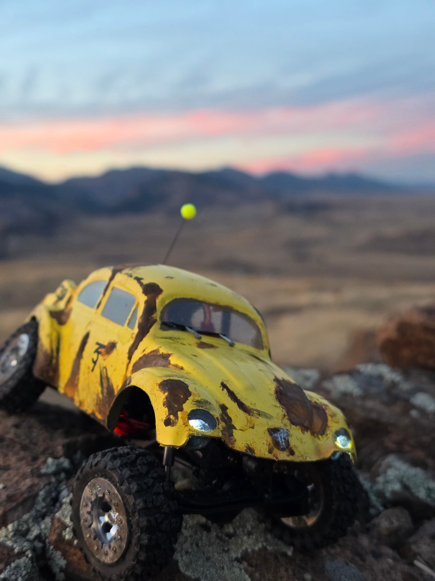 Scale Tennis Balls for atenna