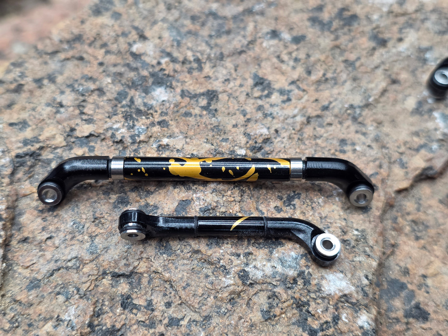 V2.2 R.A.S.L. (Rolling Aluminum Steering Link) Fits MEUS V2 +5 for SCX24 Axles
