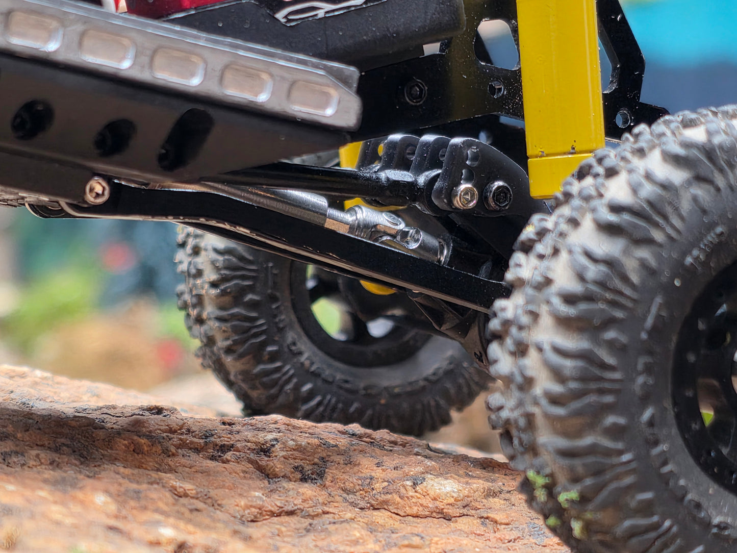 Flow Rear Link Riser - Fits Ascent 32