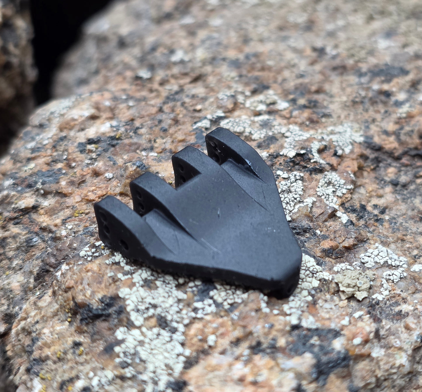 Flow Rear Link Riser - Fits Ascent 32